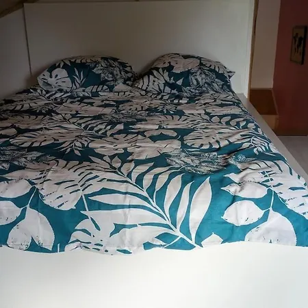 Independent In Nature * Saint-Valérien