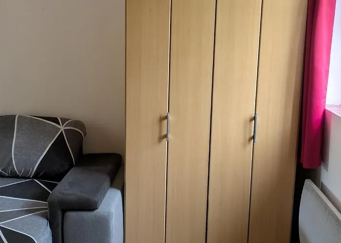 Independent In Nature * Saint-Valérien