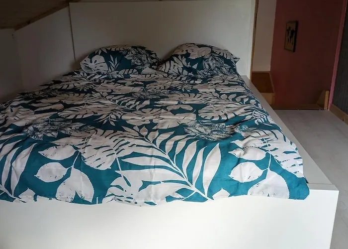 Independent In Nature * Saint-Valérien